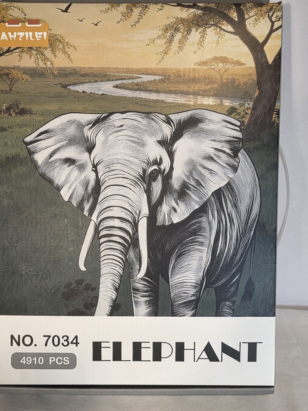 AHZILEI Elephant Interlocking Blocks Building Set 4910 pcs Animals 7034
